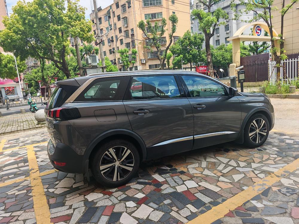 Peugeot Peugeot 5008