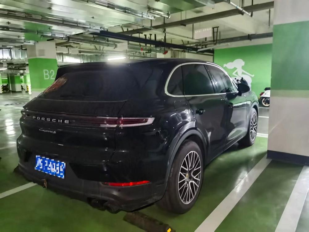Porsche Cayenne