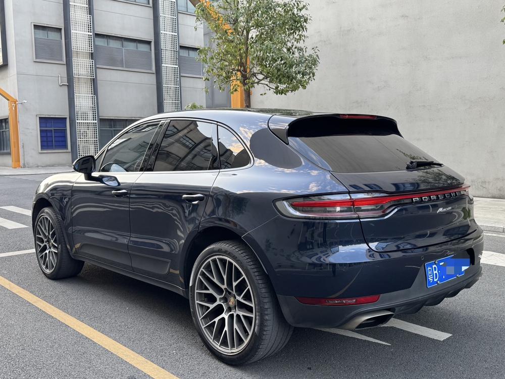 Porsche Macan