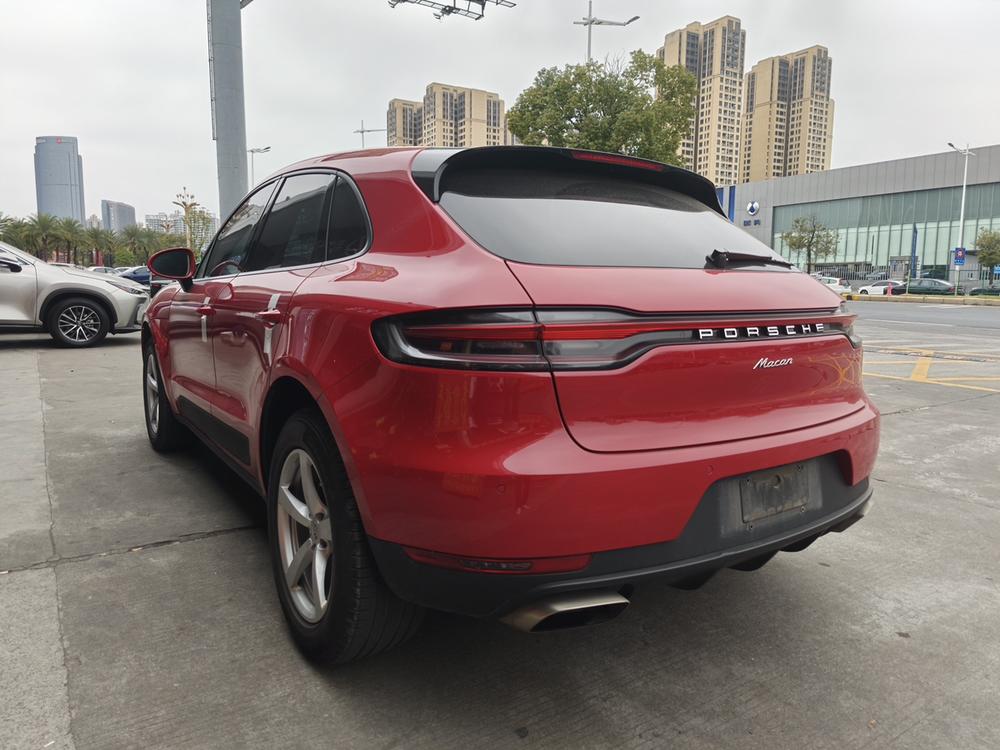 Porsche Macan
