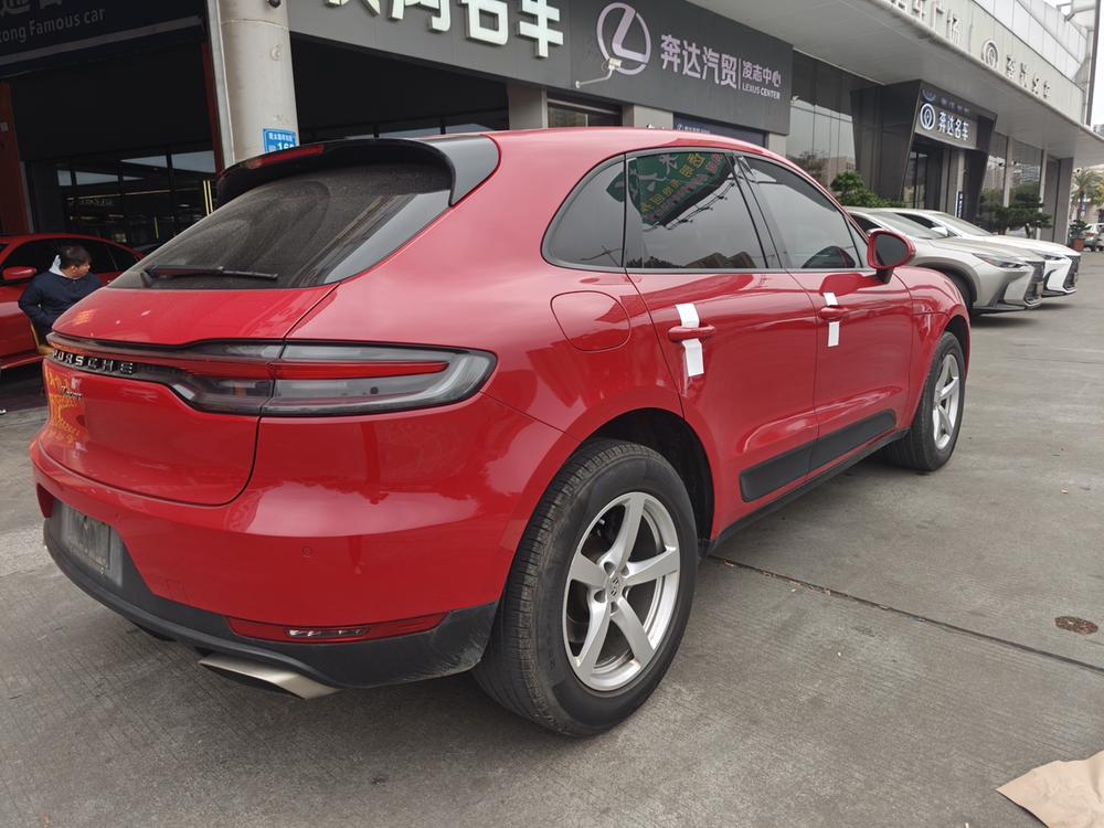 Porsche Macan