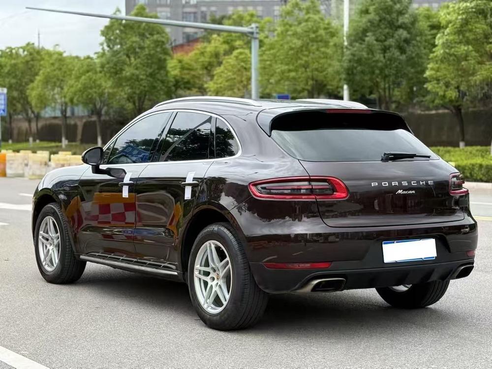 Porsche Macan