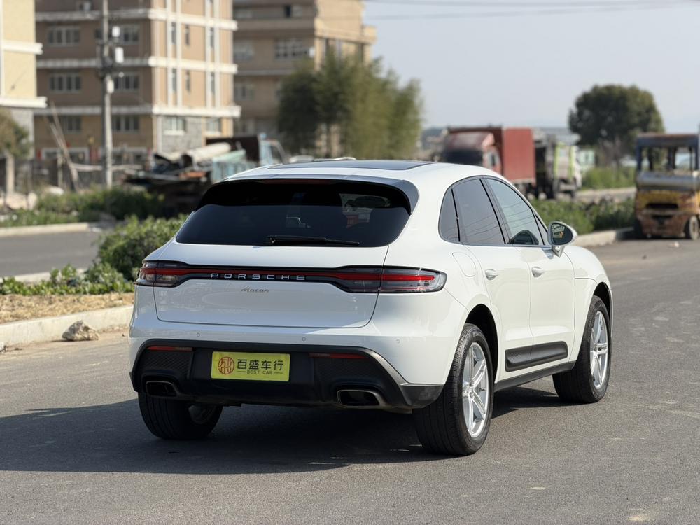 Porsche Macan