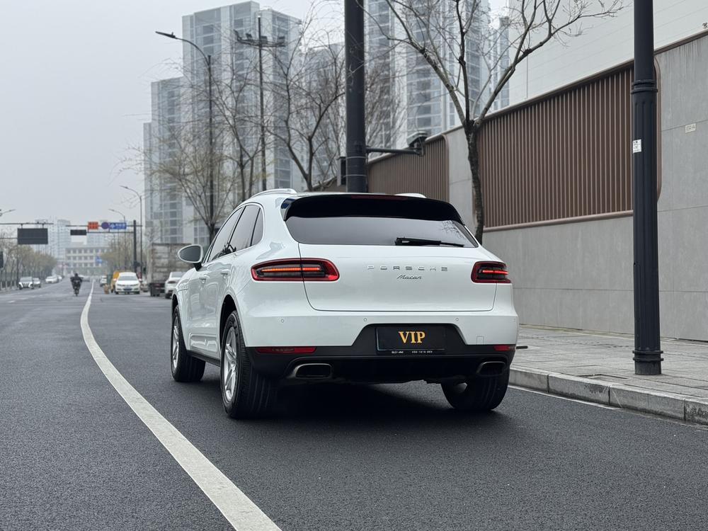 Porsche Macan
