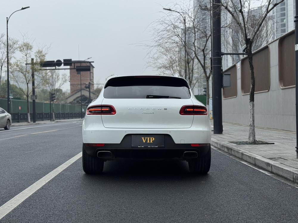 Porsche Macan