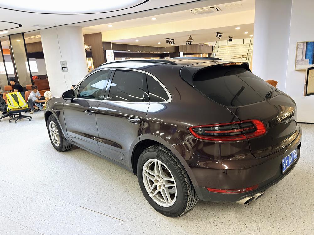 Porsche Macan