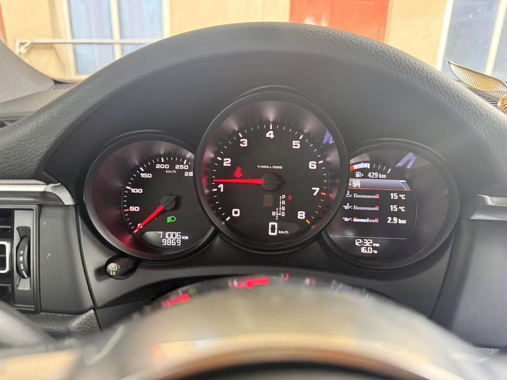Porsche Macan