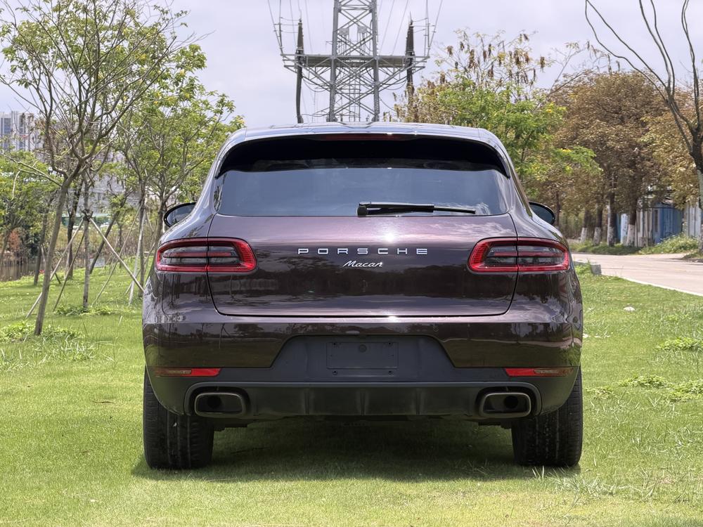 Porsche Macan