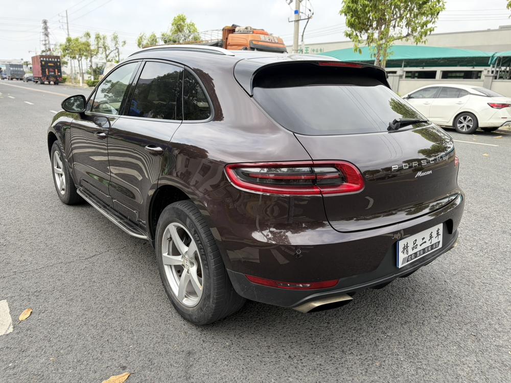 Porsche Macan
