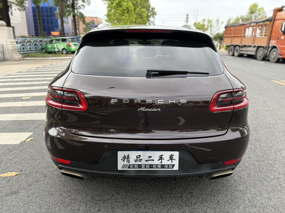 Porsche Macan