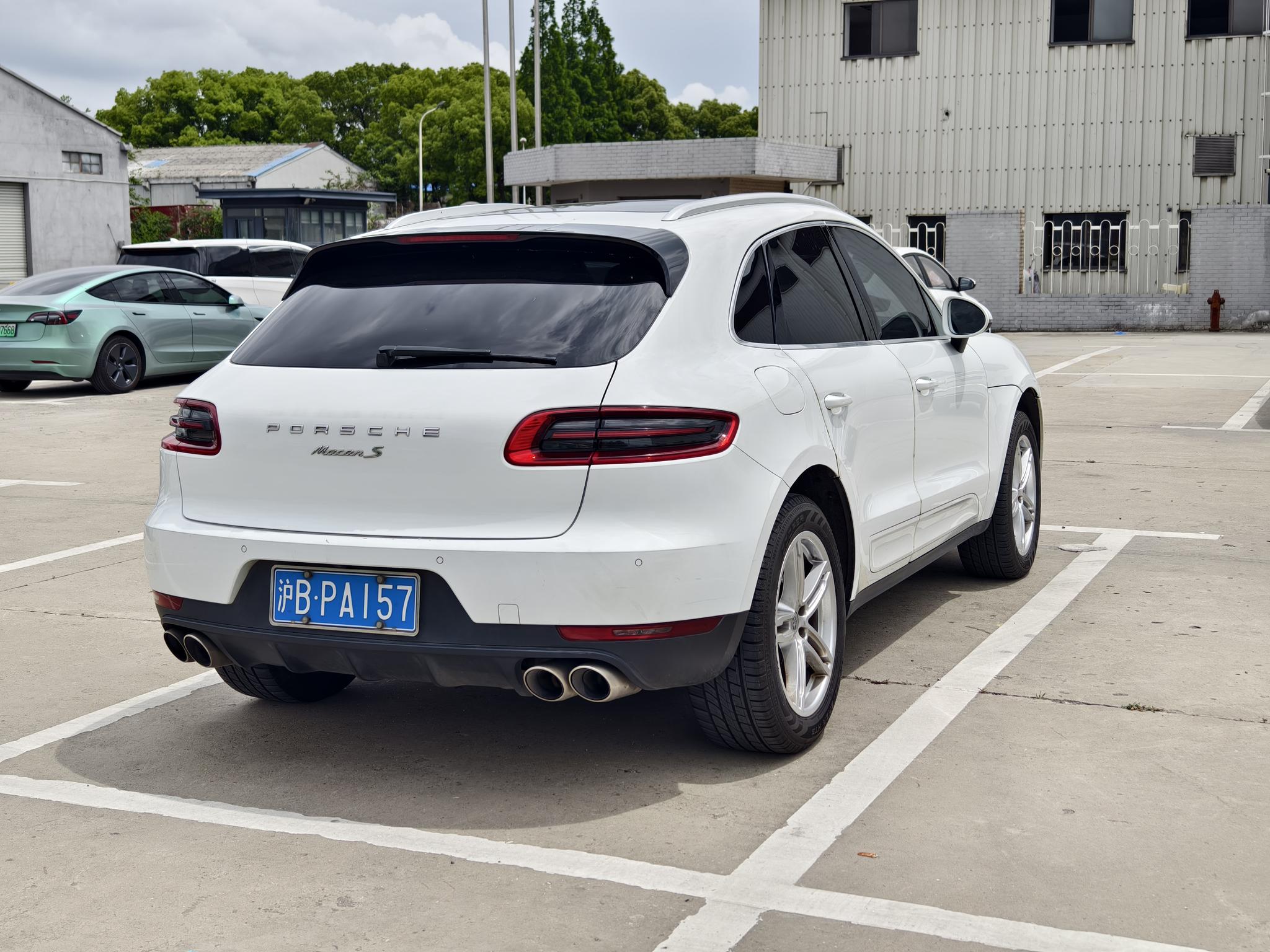 Porsche Macan