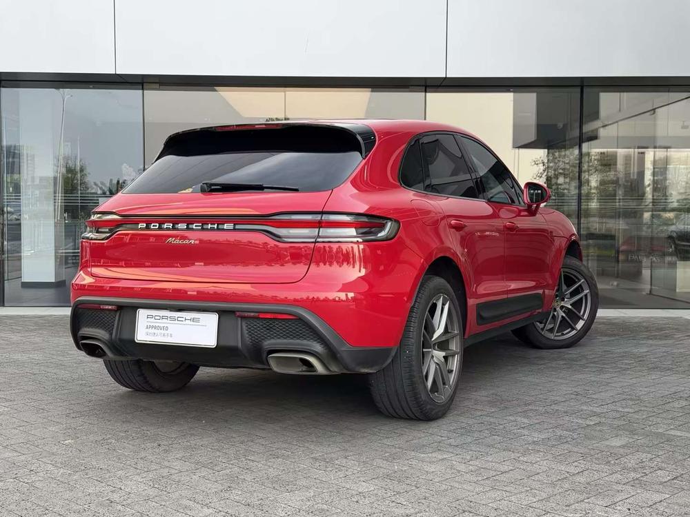 Porsche Macan