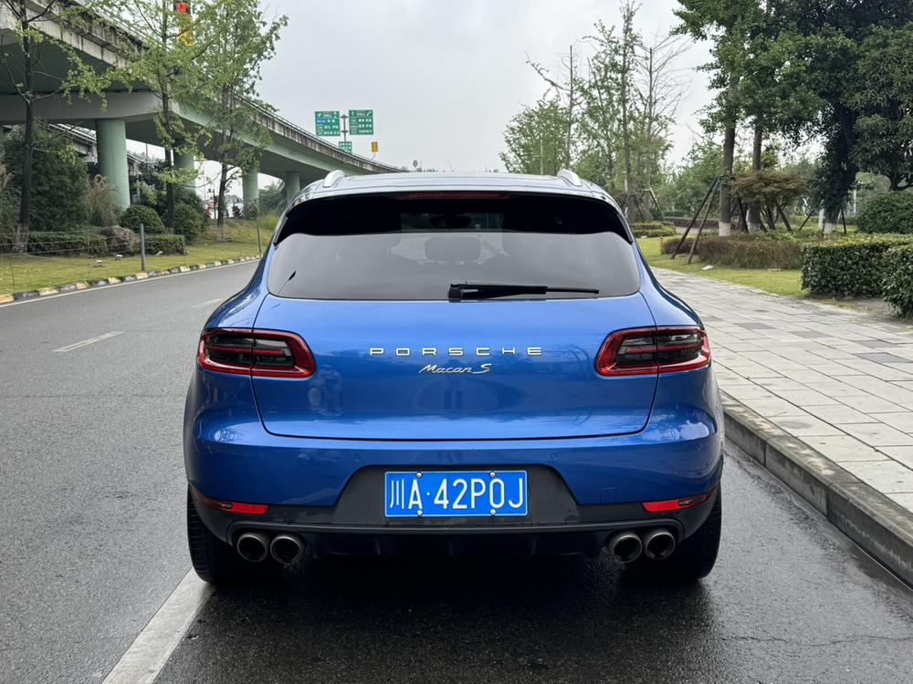 Porsche Macan