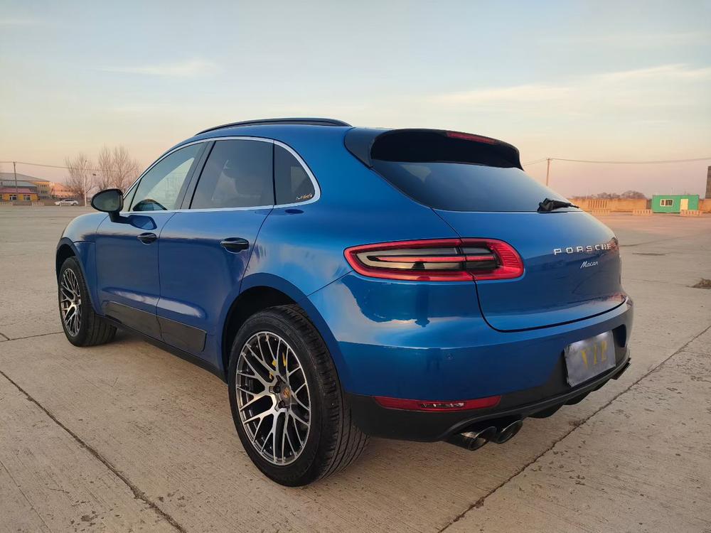 Porsche Macan