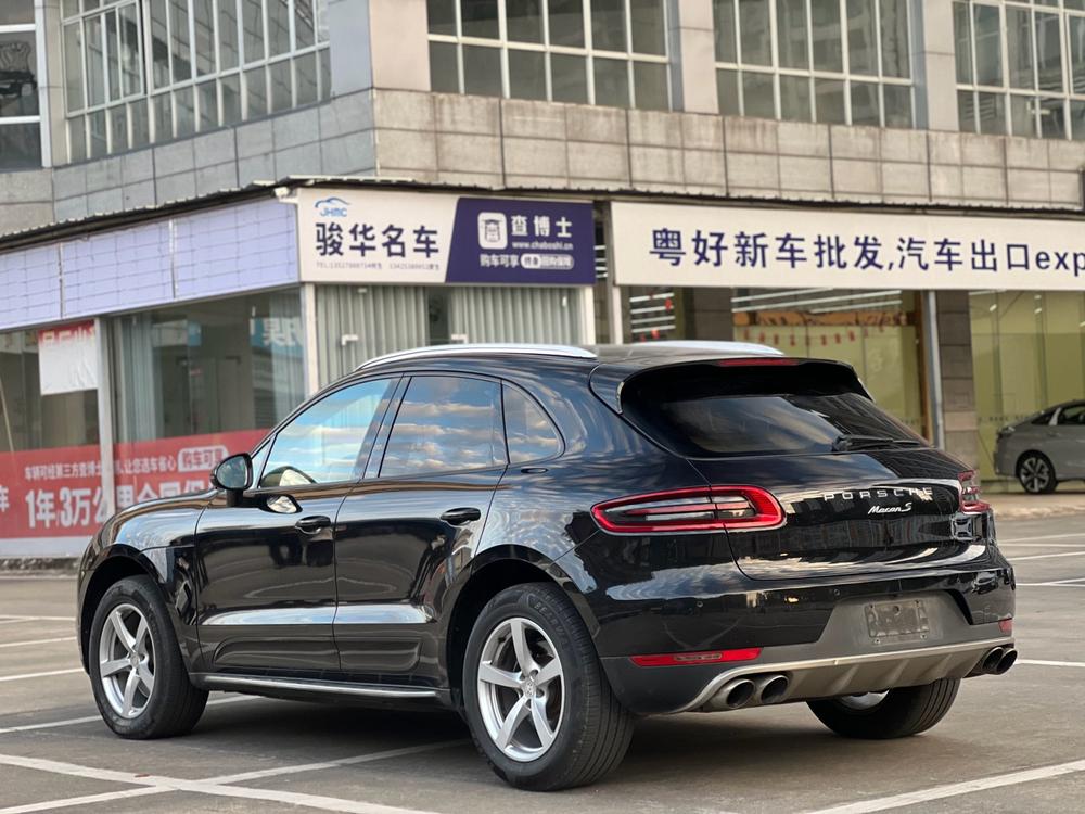 Porsche Macan