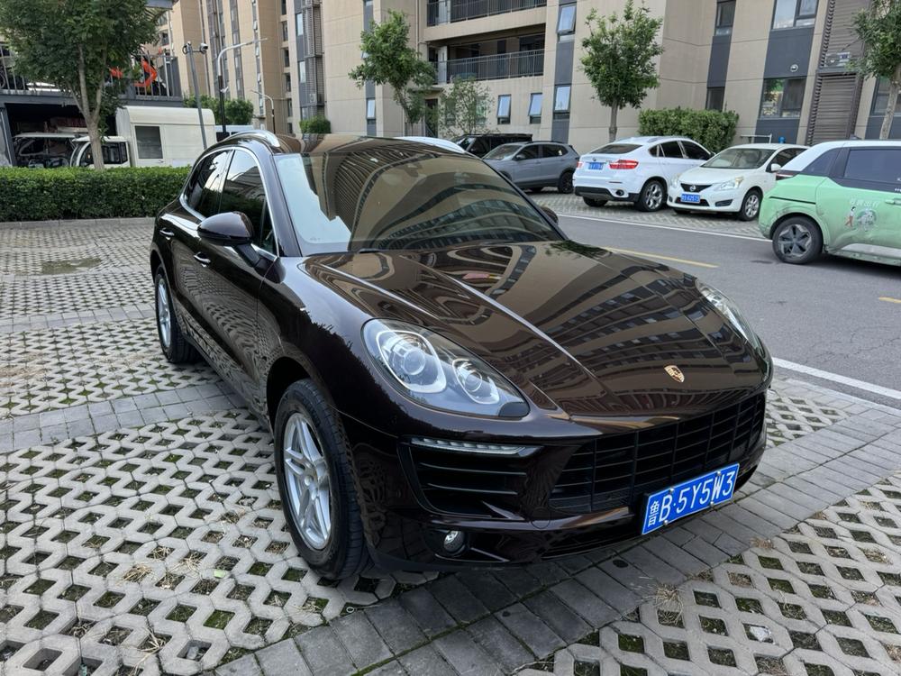Porsche Macan