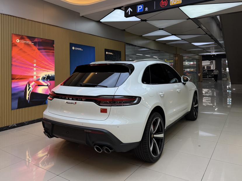 Porsche Macan