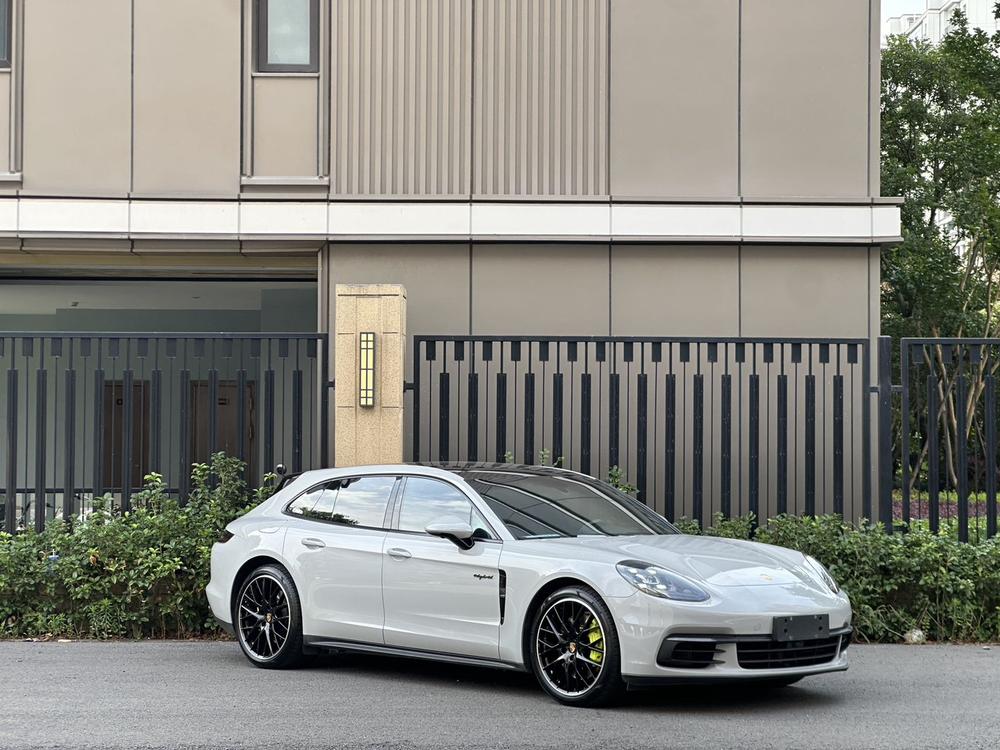 Porsche Panamera E-Hybrid