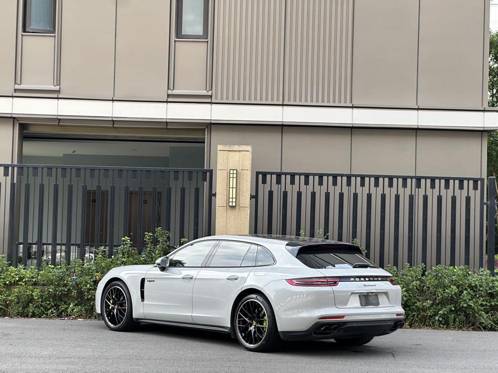 Porsche Panamera E-Hybrid