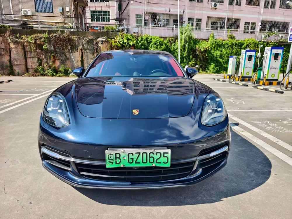 Porsche Panamera E-Hybrid