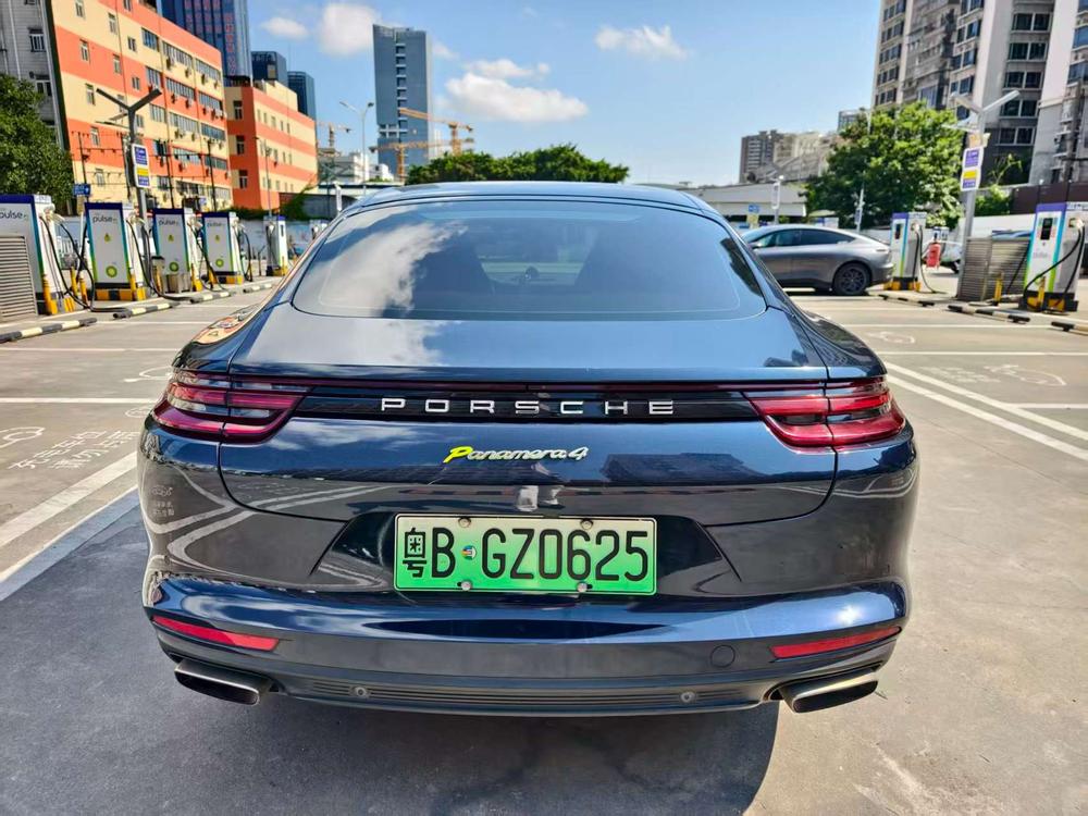 Porsche Panamera E-Hybrid