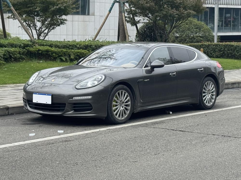 Porsche Panamera E-Hybrid