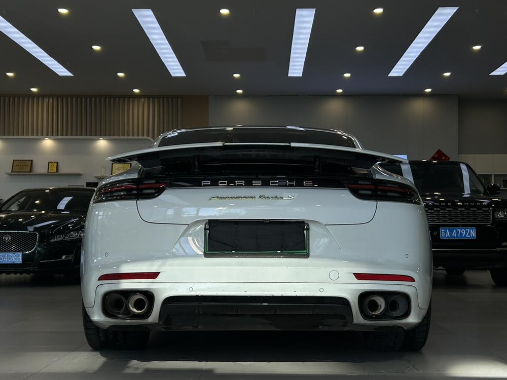 Porsche Panamera E-Hybrid