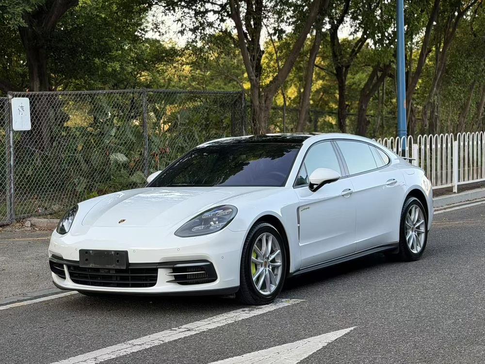 Porsche Panamera E-Hybrid