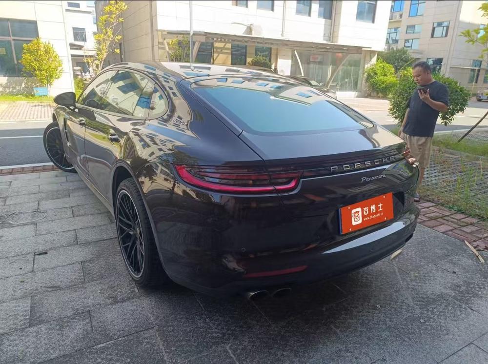 Porsche Panamera
