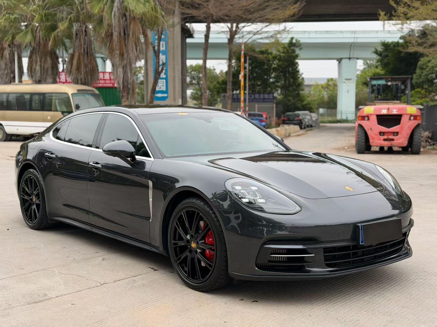 Porsche Panamera