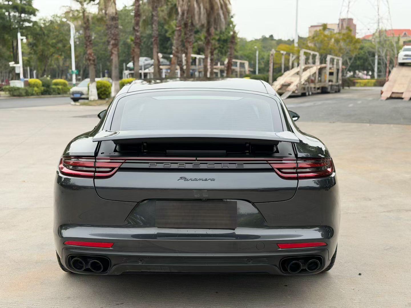 Porsche Panamera