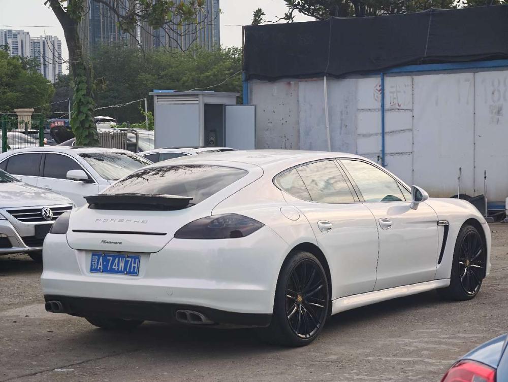 Porsche Panamera
