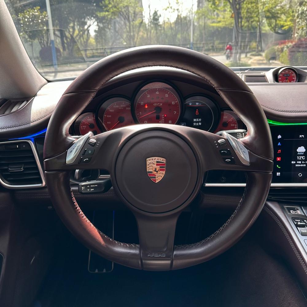 Porsche Panamera