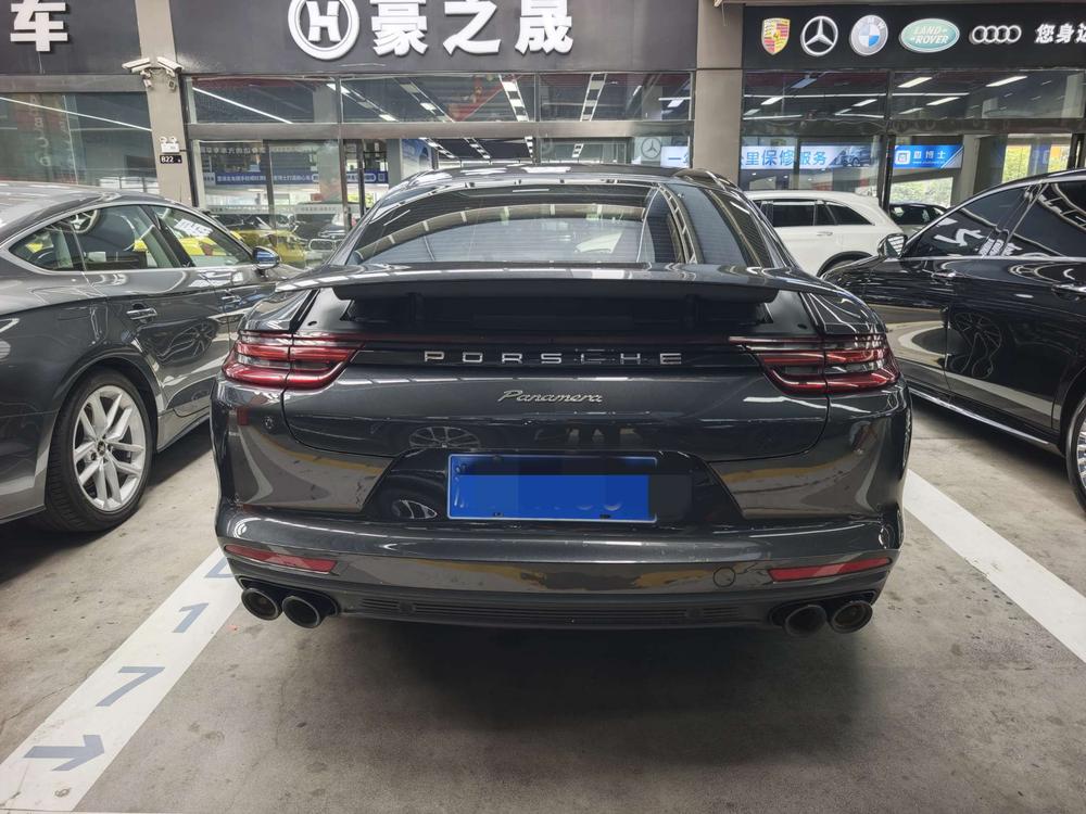 Porsche Panamera