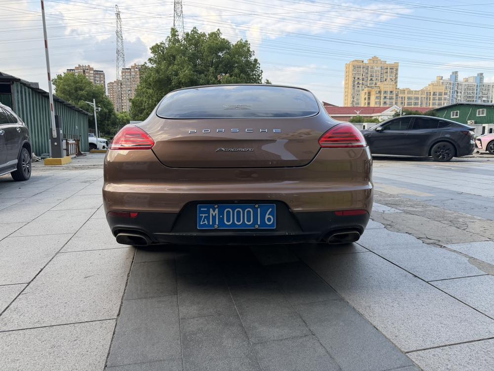 Porsche Panamera