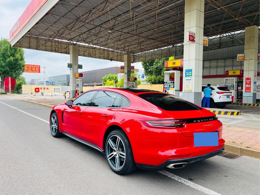 Porsche Panamera