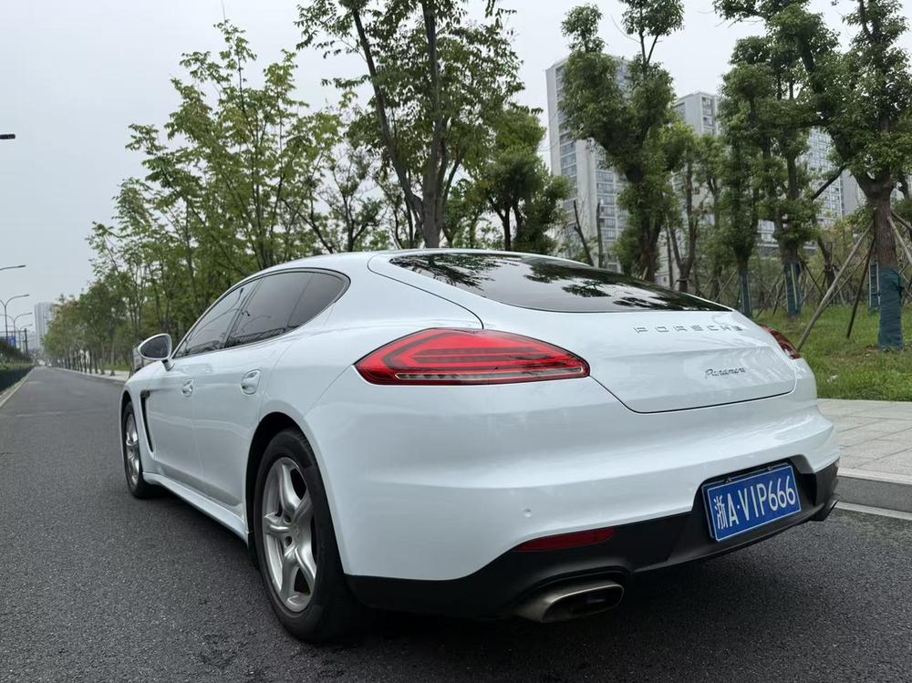Porsche Panamera