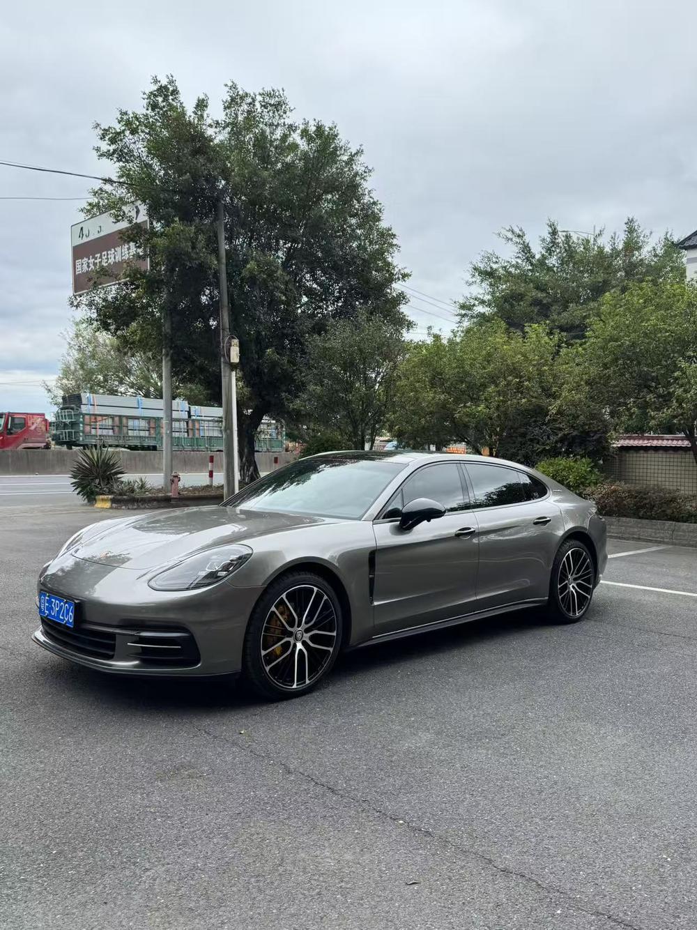 Porsche Panamera