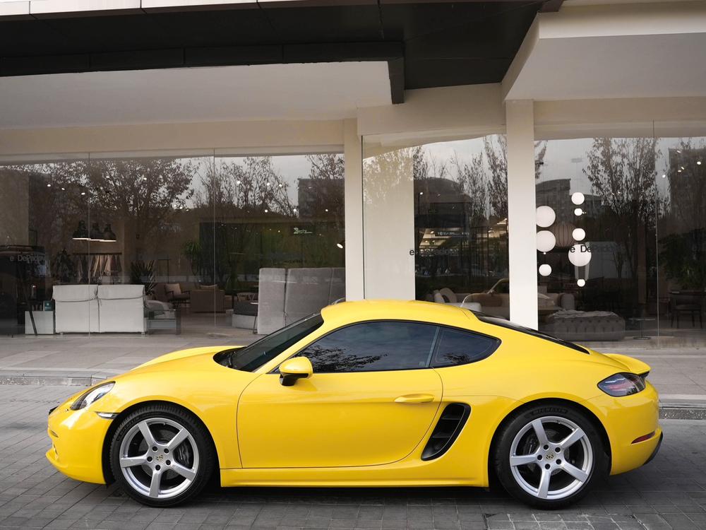 Porsche Porsche 718