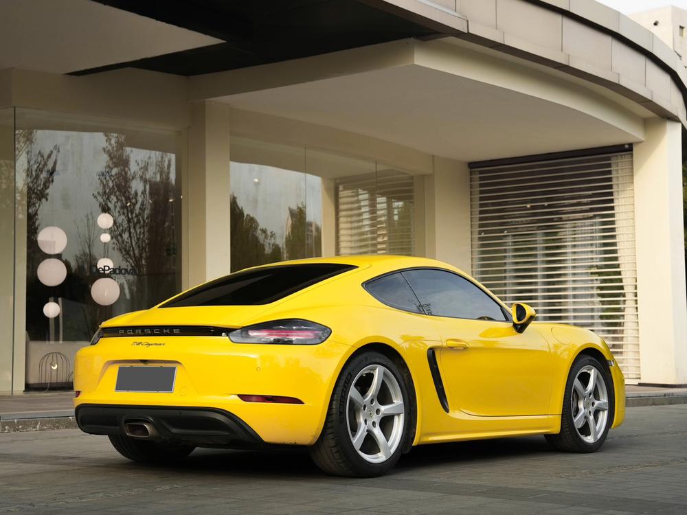 Porsche Porsche 718