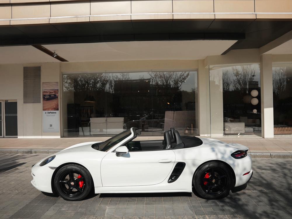 Porsche Porsche 718