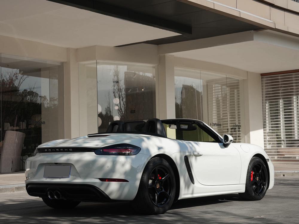 Porsche Porsche 718
