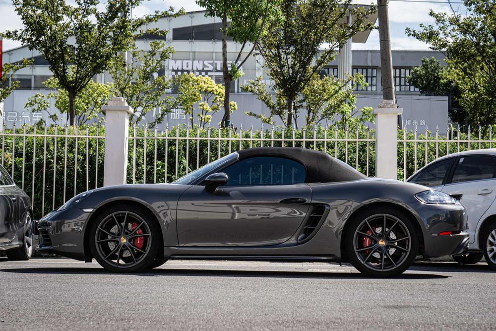 Porsche Porsche 718