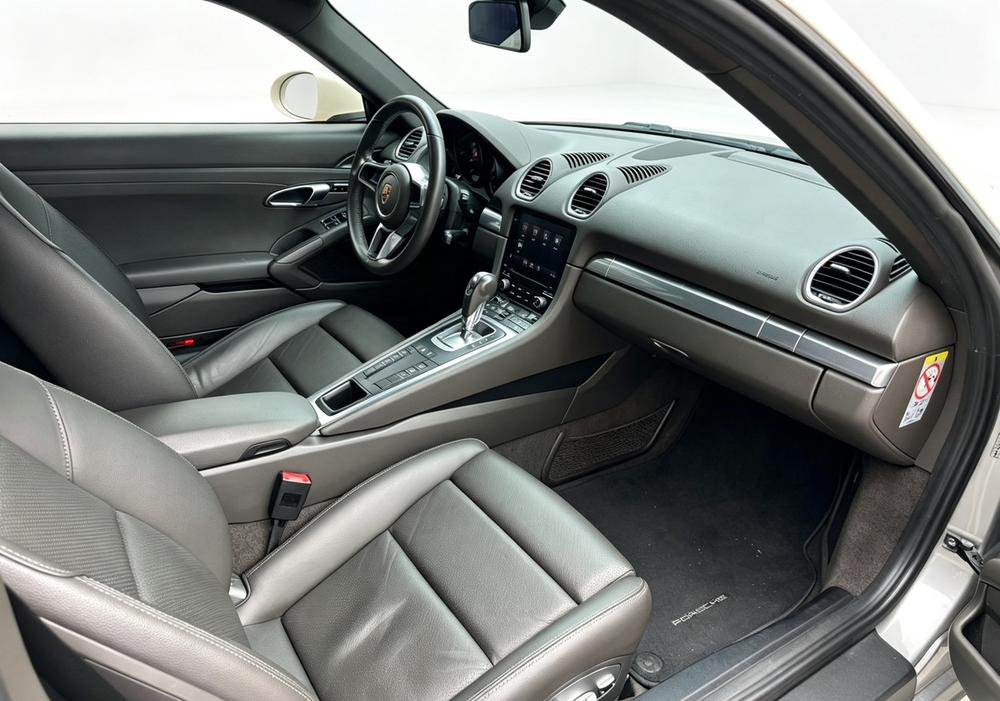 Porsche Porsche 718