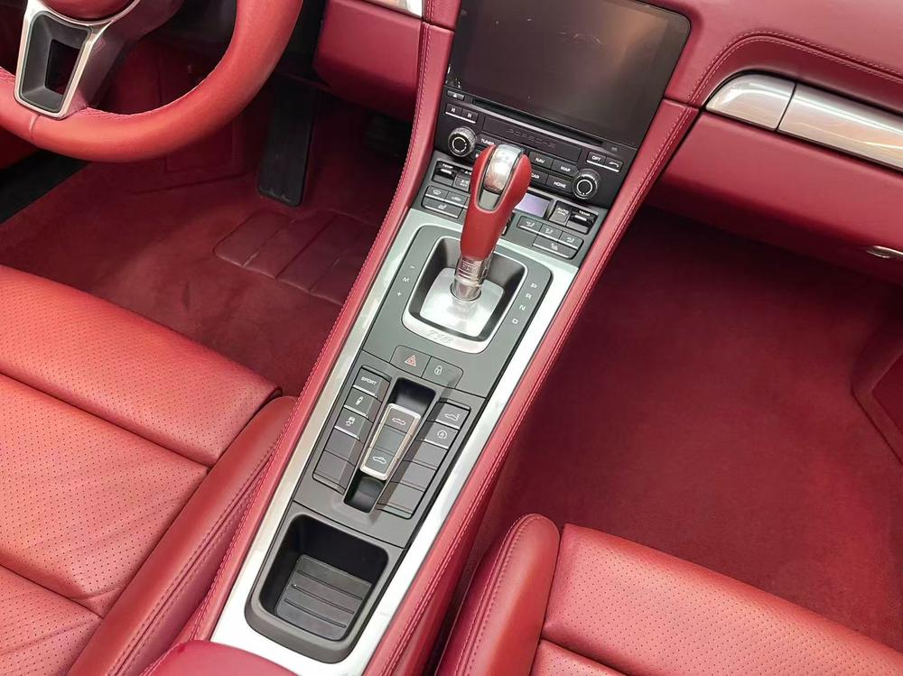Porsche Porsche 718