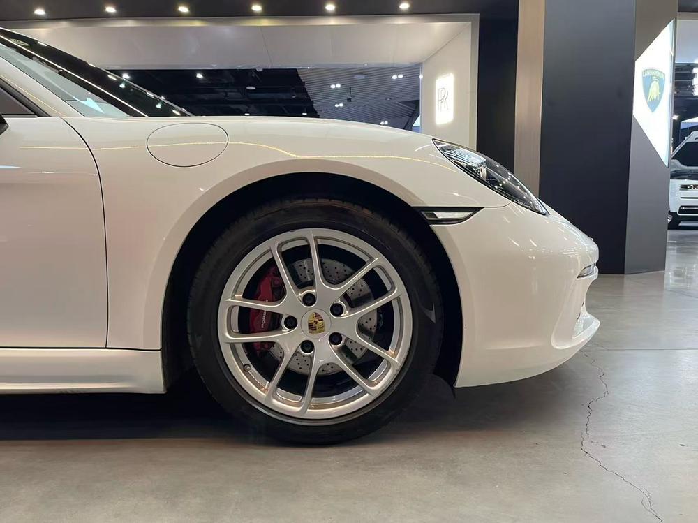 Porsche Porsche 718