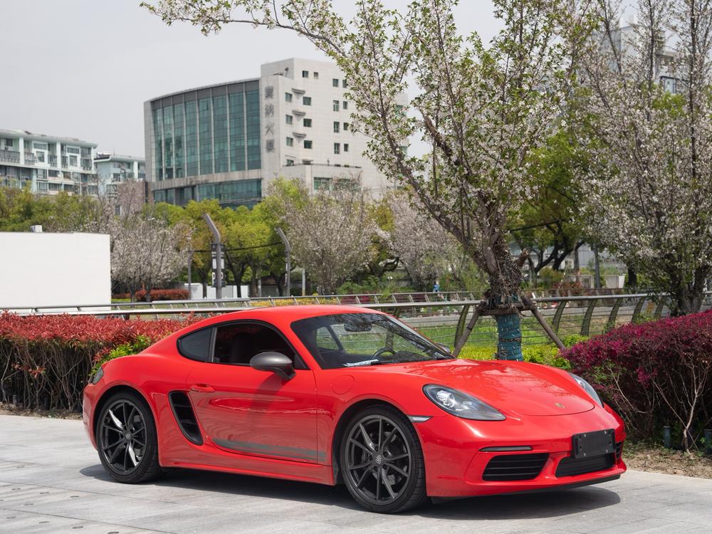 Porsche Porsche 718