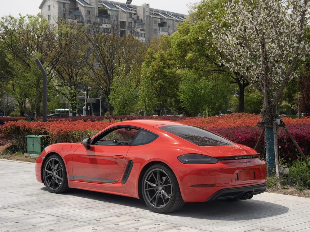 Porsche Porsche 718