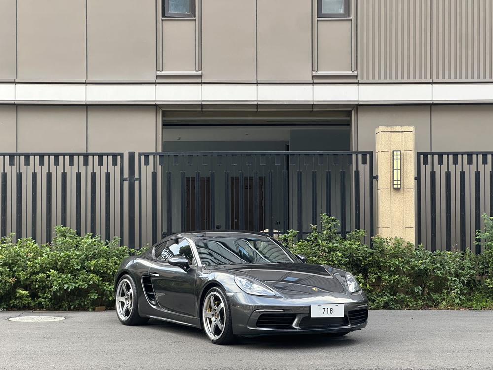 Porsche Porsche 718