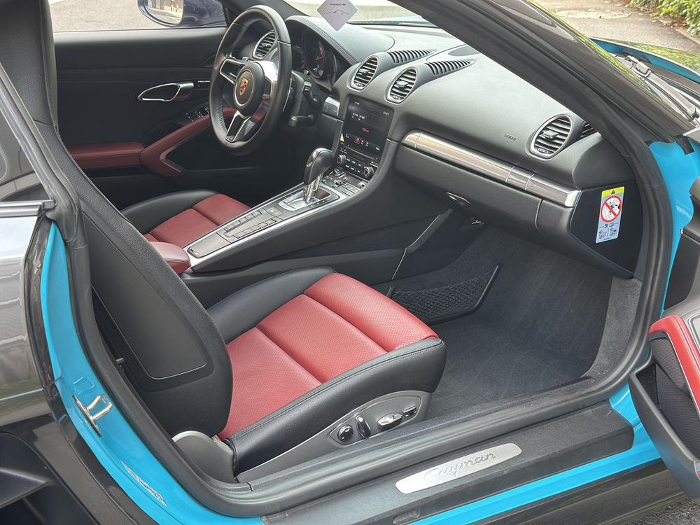 Porsche Porsche 718